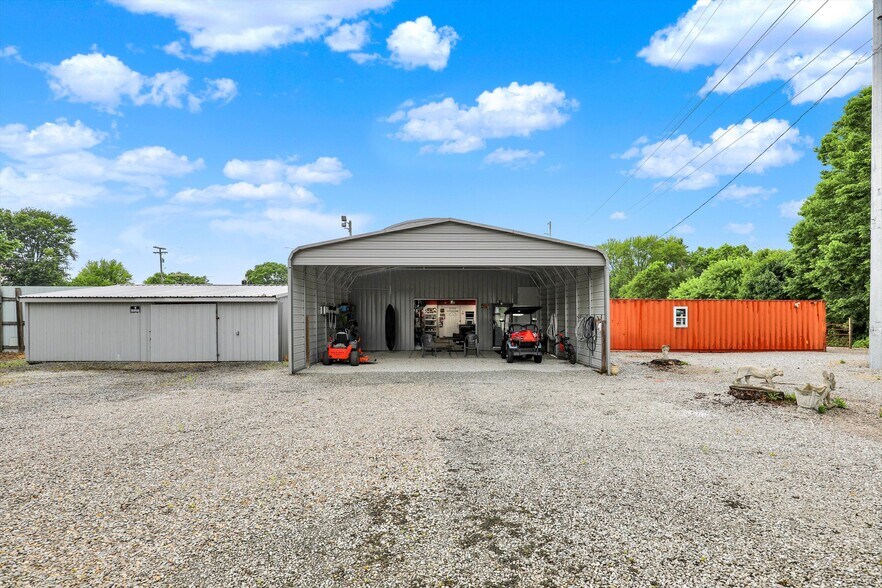 More Photos Of 308 N Morrison St, Morristown Industrial For Sale