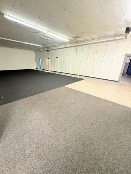 More Photos Of 120 Chiefs Way, Pensacola Unknown For Lease