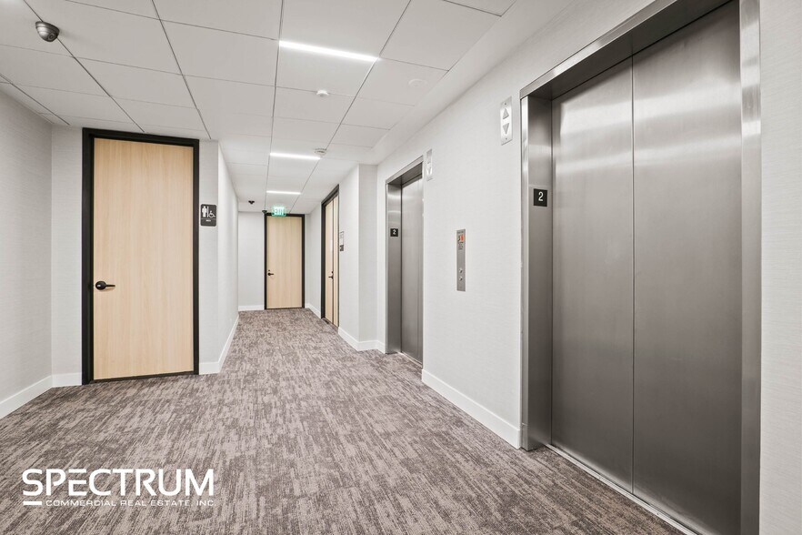 More Photos Of 16861 Ventura Blvd, Encino Office For Sale