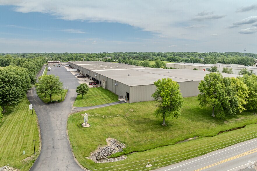More Photos Of 6606 Tussing Rd, Reynoldsburg Warehouse For Lease