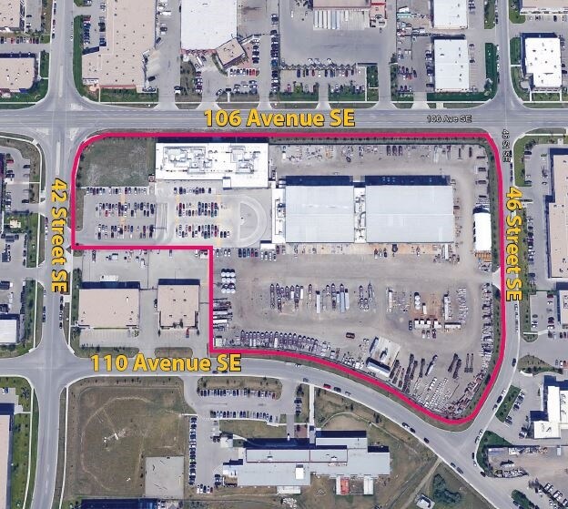 More Photos Of 10774 42nd St SE, Calgary Flex For Lease