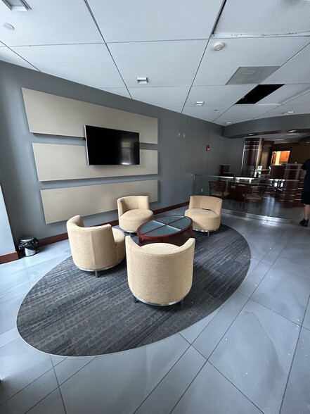 Primary Photo Of 95 Kneeland St, Boston Apartments For Lease