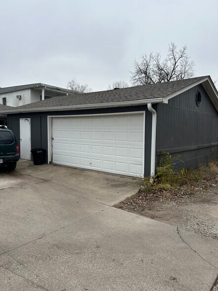 More Photos Of 1316 22nd St, Des Moines Apartments For Sale