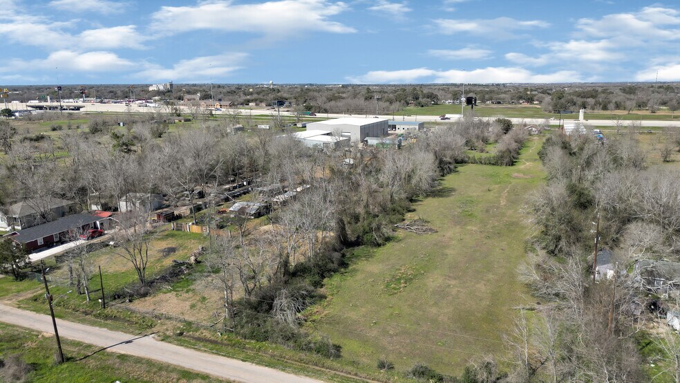 More Photos Of 3615 10th St, Brookshire Land For Sale