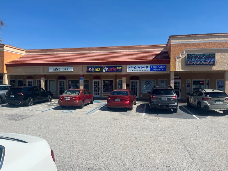 More Photos Of 116-180 W State Road 434, Winter Springs Storefront Retail Office For Lease