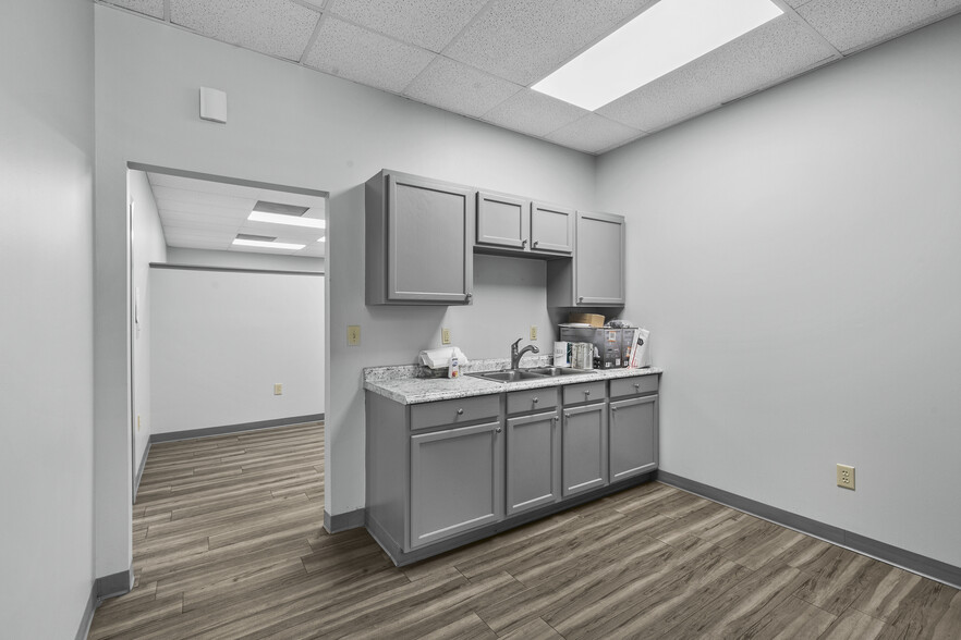 More Photos Of 125 Solleftea Dr, Madison Industrial For Lease