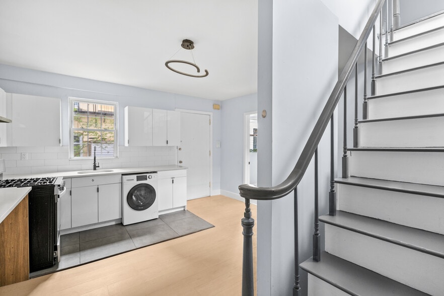 More Photos Of 386 Palisade Ave, Jersey City Apartments For Sale