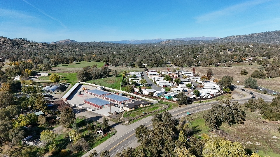More Photos Of 30455 Auberry Rd, Prather Self Storage For Sale