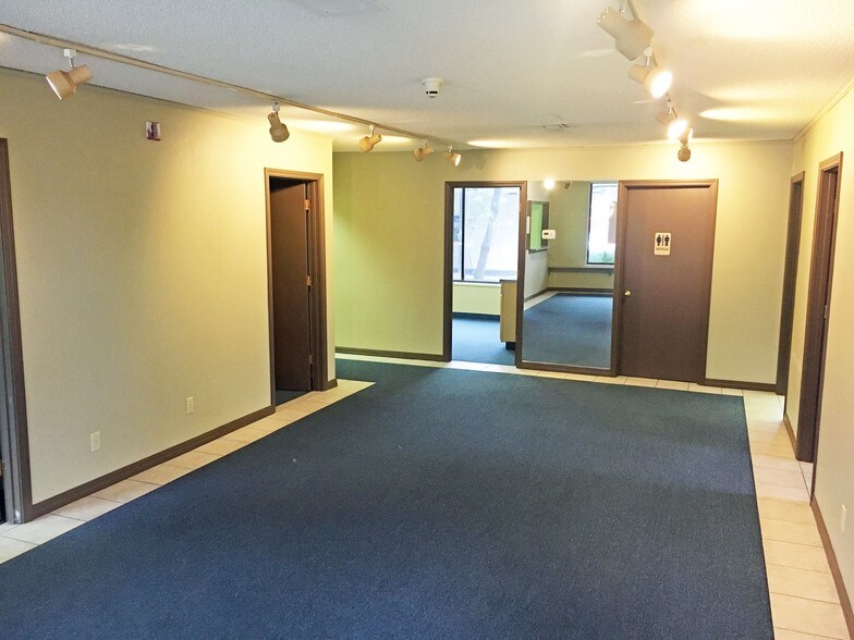 More Photos Of 1055 Moana Ln, Reno Medical For Lease