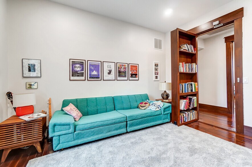 More Photos Of 208 W Monument Ave, Dayton Office Residential For Sale