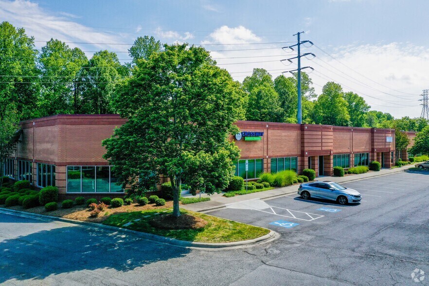 More Photos Of 9129 MONROE Rd, Charlotte Unknown For Lease