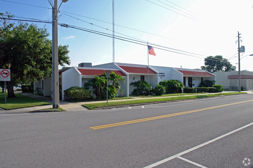 More Photos Of 200 E Commercial St, Sanford Office For Lease