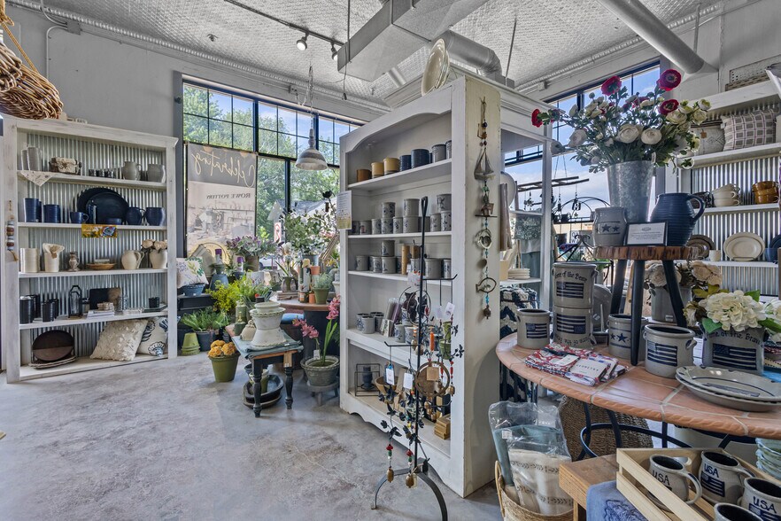 More Photos Of 108-110 E Main St, Cambridge Storefront For Sale