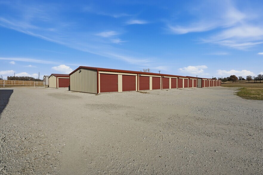 More Photos Of 9910 TX-199 Hwy, Poolville Specialty For Sale