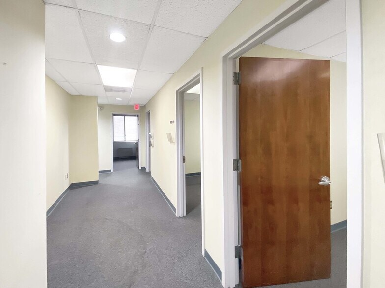 More Photos Of 3022 Javier Rd, Fairfax Medical For Sale