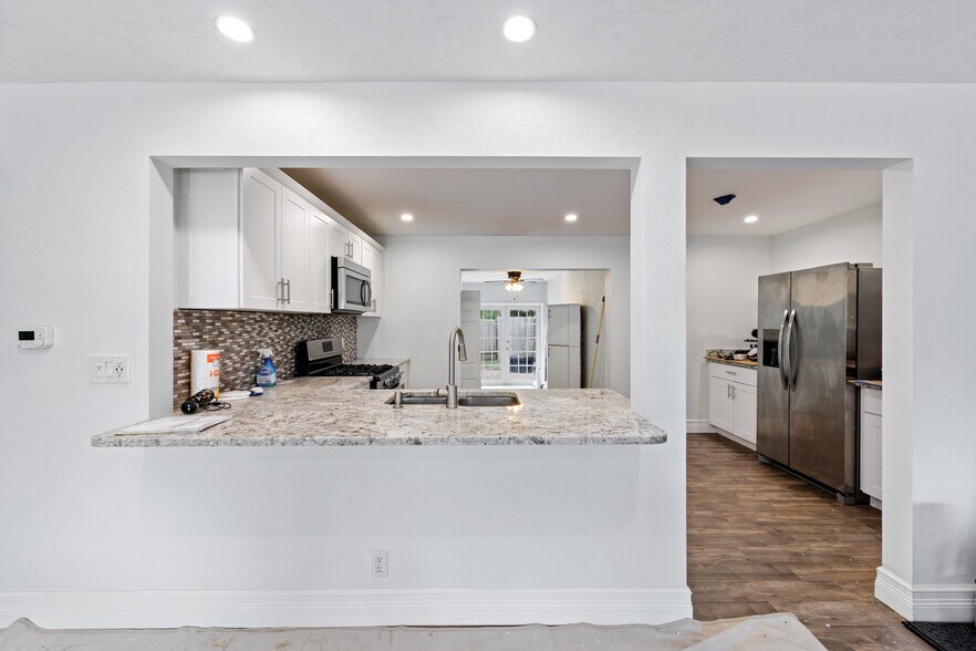 More Photos Of 112 Milton St, Lantana Apartments For Sale