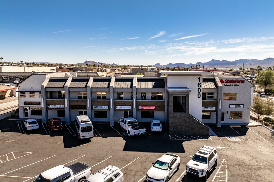 More Photos Of 1600 Mcculloch Blvd N, Lake Havasu City General Retail For Lease