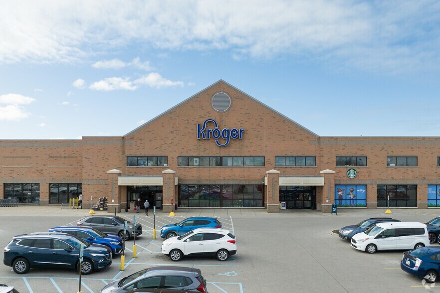 More Photos Of 7545-7633 Sylvania Ave, Sylvania Unknown For Lease