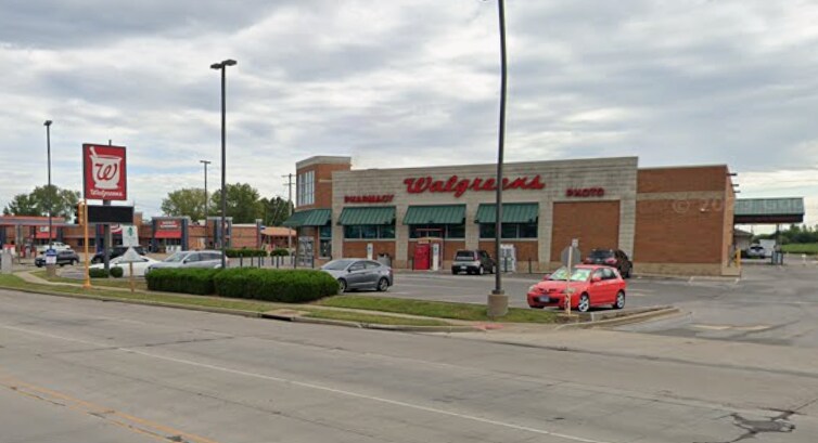 More Photos Of 4 S Commercial St, Harrisburg General Retail For Sale