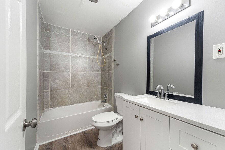 More Photos Of 415 Hamilton Ave, Blackwood Apartments For Sale