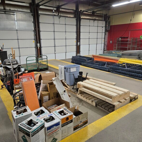 More Photos Of 1050 Benson St, River Falls Warehouse For Sale