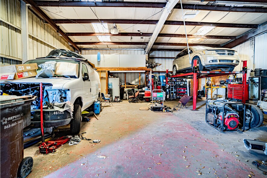 More Photos Of 180 Dr J A Wiltshire Ave E, Lake Wales Warehouse For Sale