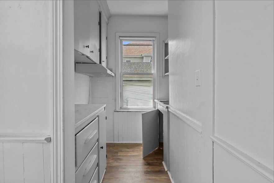 More Photos Of 49-51 County St, New Bedford Apartments For Sale