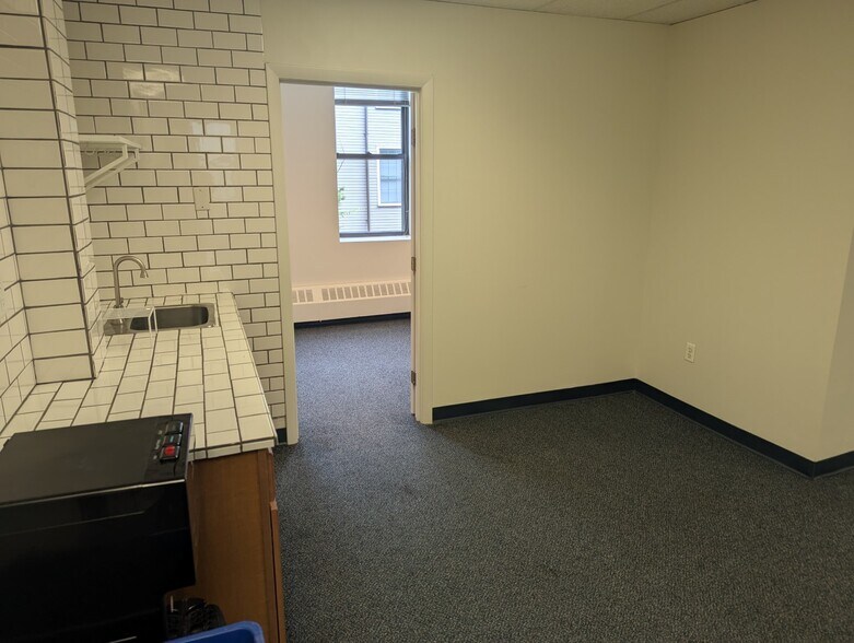 More Photos Of 24 Thorndike St, Cambridge Office For Lease