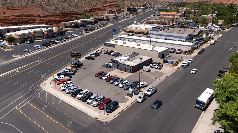 More Photos Of 222 N Bluff St, St George General Retail For Sale