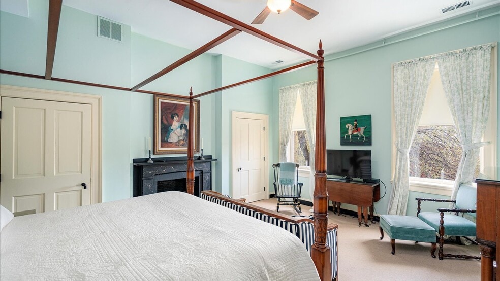 More Photos Of 637 Washington Blvd, Baltimore Hospitality For Sale