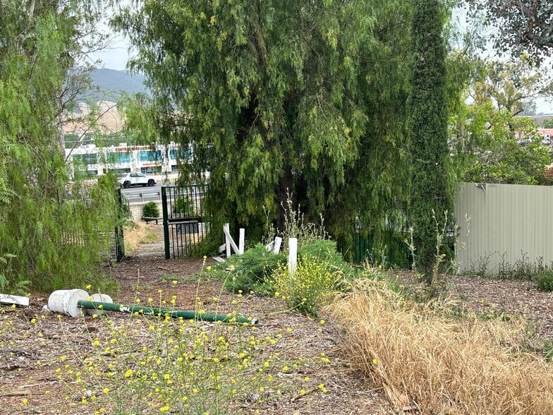 More Photos Of 29275 Santiago Rd, Temecula Schools For Sale