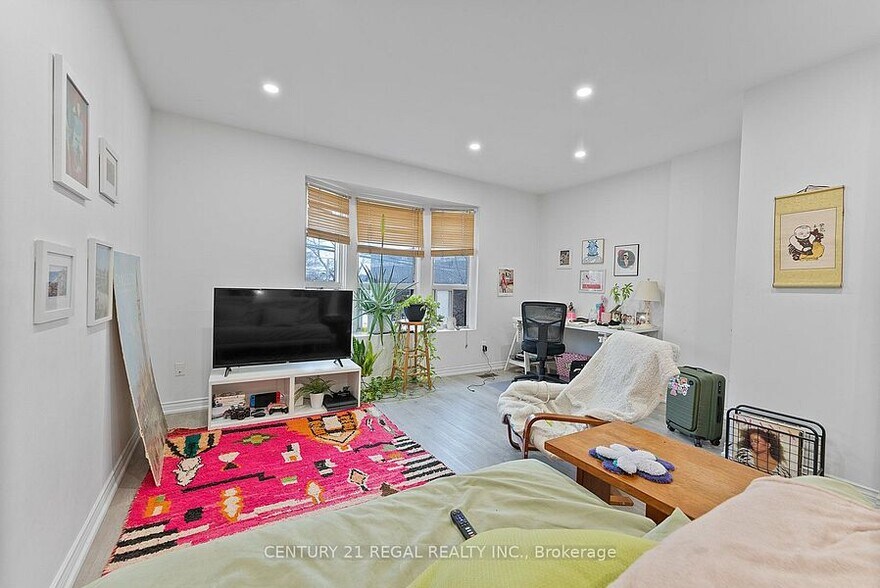 More Photos Of 1664 Queen St W, Toronto Storefront Retail Residential For Sale