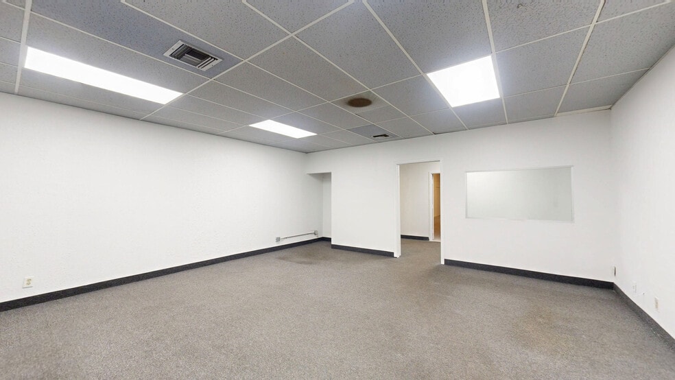 Primary Photo Of 2020 W McNab Rd, Fort Lauderdale Unknown For Lease