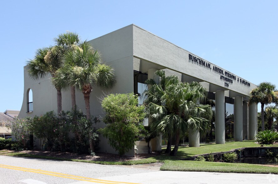 More Photos Of 2215 3rd St S, Jacksonville Beach Office For Lease