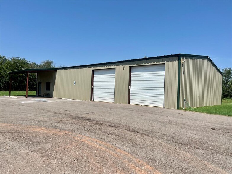 More Photos Of 2901 E Highway 37, Tuttle Flex For Sale