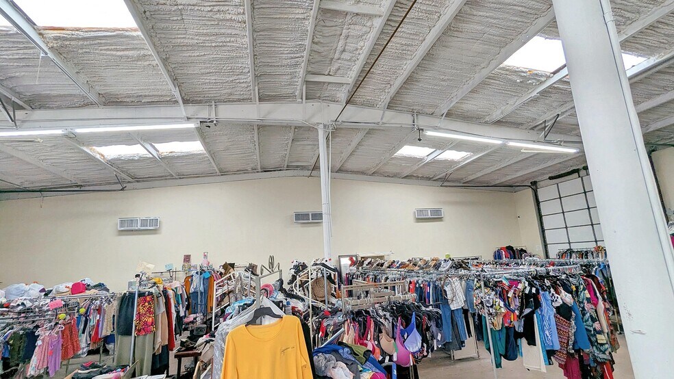 More Photos Of 120 W Peak Blvd, Muskogee Freestanding For Sale