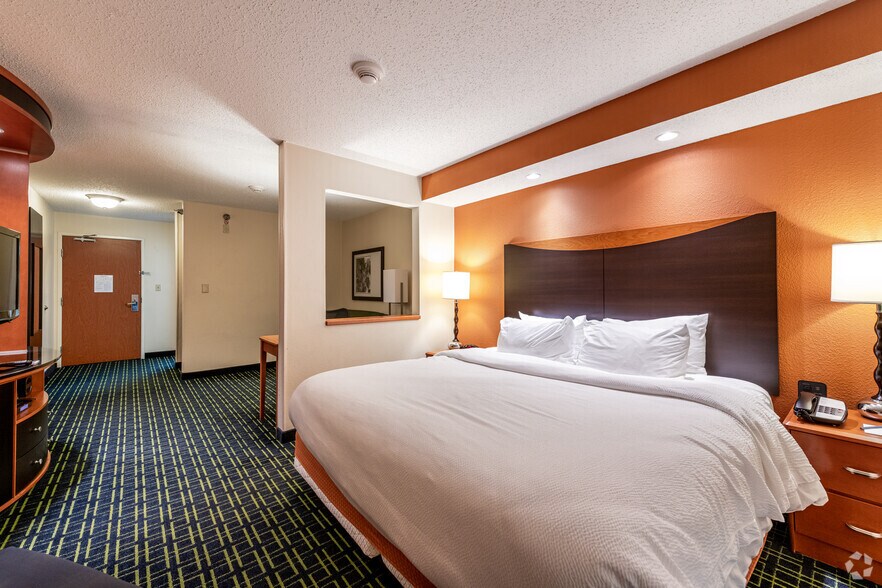 5285 Broadmoor Cir NW Canton OH 44709 Hospitality Cityfeet 5285-broadmoor-cir-nw-canton-oh-44709-hospitality-cityfeet