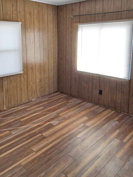 More Photos Of 910 Memorial Dr, Cortez Manufactured Housing Mobile Home Park For Sale