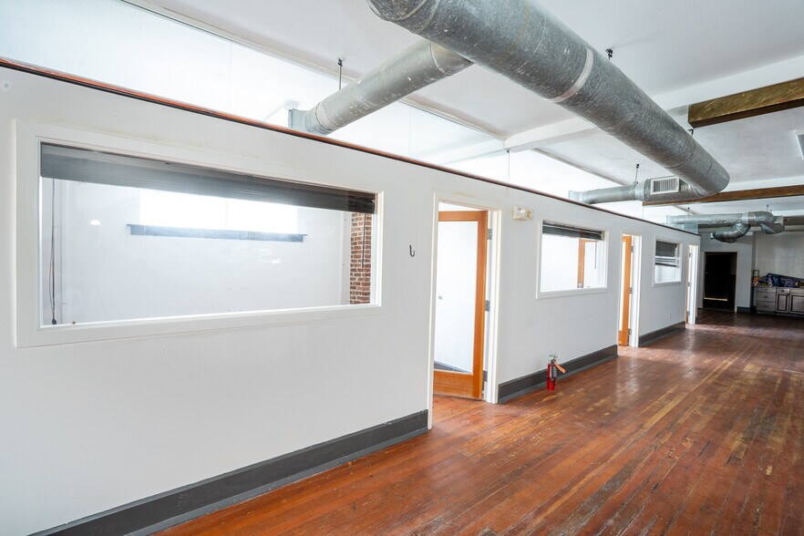 More Photos Of 1126 Central Ave, Saint Petersburg Loft Creative Space For Lease