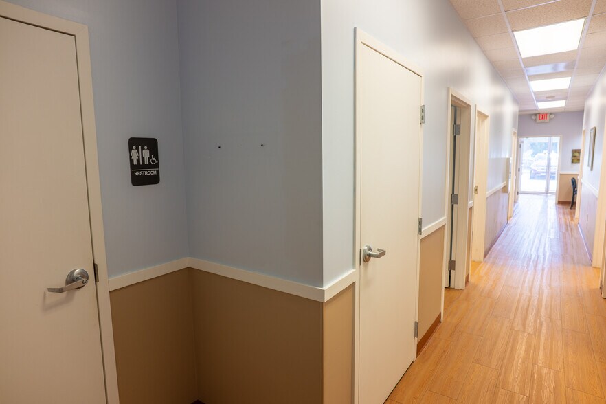 More Photos Of 2439 Country Place Blvd, Trinity Medical For Lease