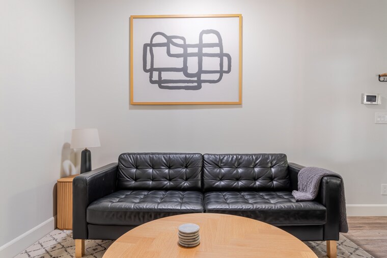 More Photos Of 251 Middlefield Rd, Palo Alto Apartments For Sale