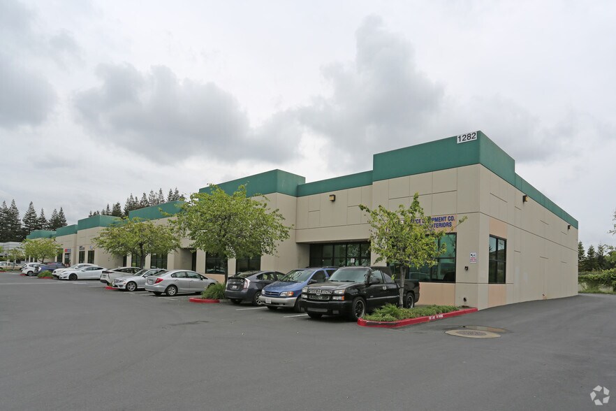 More Photos Of 1234-1294 W Winton Ave, Hayward Warehouse For Sale