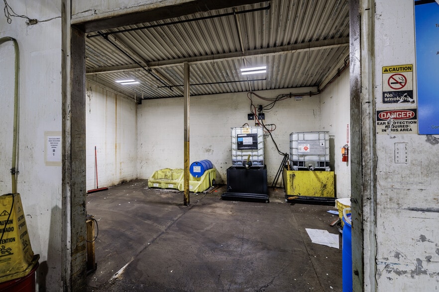 More Photos Of 100 Pixley Industrial Pky, Rochester Manufacturing For Sale