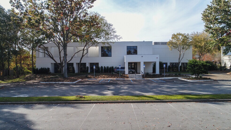 More Photos Of 2160 Capital Cir NE, Tallahassee Medical For Lease