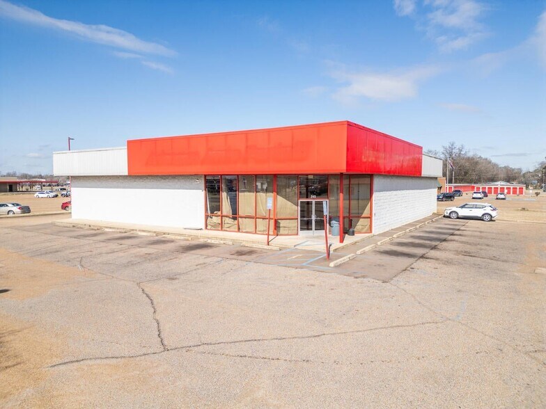 More Photos Of 245 Alabama St, Columbus Freestanding For Sale