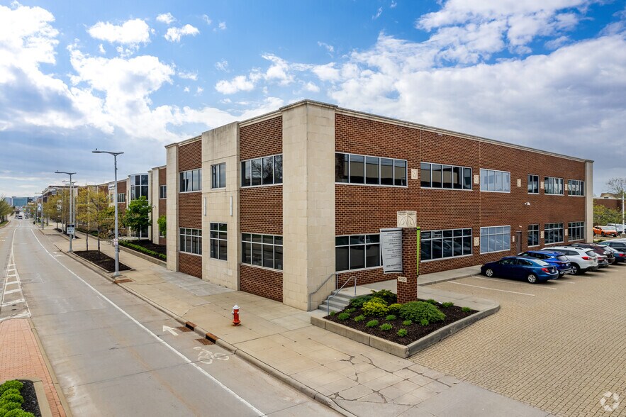More Photos Of 6700 Euclid Ave, Cleveland Office For Lease