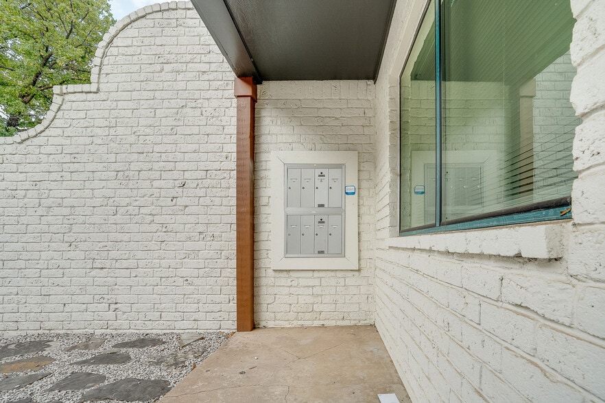 More Photos Of 1150 S Quaker Ave, Tulsa Apartments For Sale