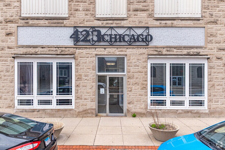 More Photos Of 423 N Chicago St, Joliet Light Manufacturing For Sale