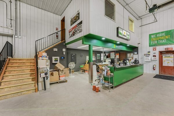More Photos Of 30 Industrial Dr, Sylvan Lake Service For Lease