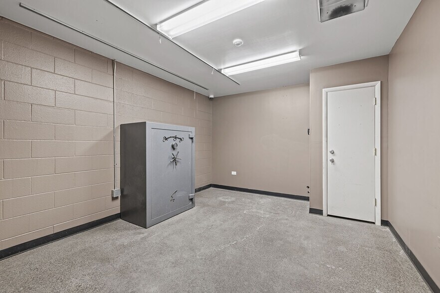 More Photos Of 4905 E 41st Ave, Denver Warehouse For Sale